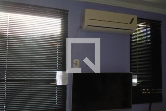 Quarto de casa de condomínio para alugar com 3 quartos, 211m² em Jacarepaguá, Rio de Janeiro