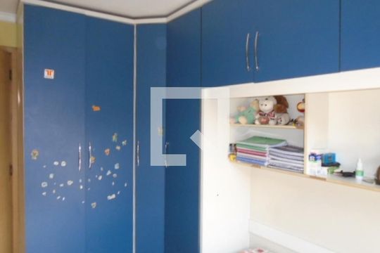 Quarto de casa de condomínio para alugar com 3 quartos, 211m² em Jacarepaguá, Rio de Janeiro