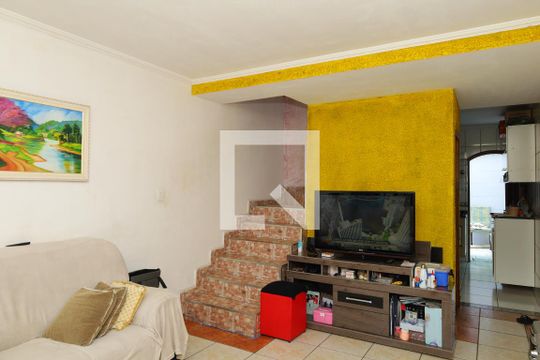 Sala de casa à venda com 2 quartos, 72m² em Jardim Lageado, São Paulo