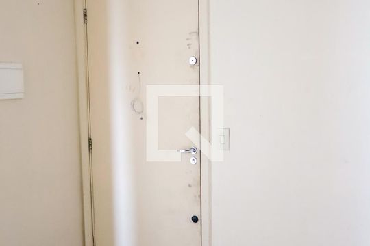 sala de apartamento para alugar com 3 quartos, 54m² em Bussocaba, Osasco