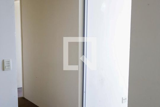 sala de apartamento para alugar com 3 quartos, 54m² em Bussocaba, Osasco