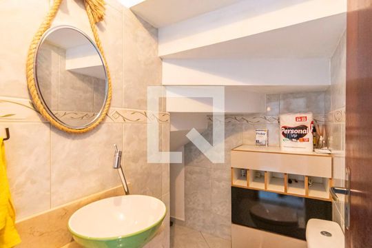 Lavabo de casa à venda com 2 quartos, 77m² em Vila Francisco Matarazzo, Santo André
