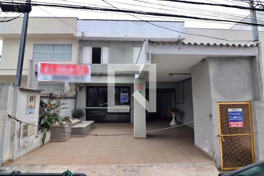 Fachada de casa para alugar com 5 quartos, 260m² em Jardim do Mar, São Bernardo do Campo