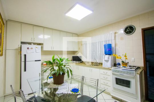 Cozinha de casa à venda com 2 quartos, 230m² em Jardim Alvorada, Santo André