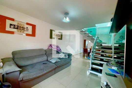 Sala de casa à venda com 3 quartos, 160m² em Jardim Rizzo, Guarulhos