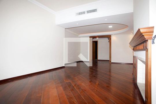 Sala 1 de apartamento para alugar com 3 quartos, 170m² em Independência, Porto Alegre