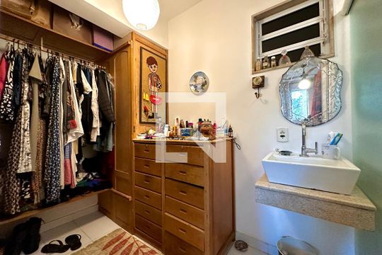 Apartamento à venda com 2 quartos, 75m² em Humaitá, Rio de Janeiro