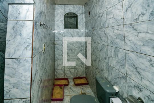 Casa à venda com 4 quartos, 150m² em Nacional, Contagem