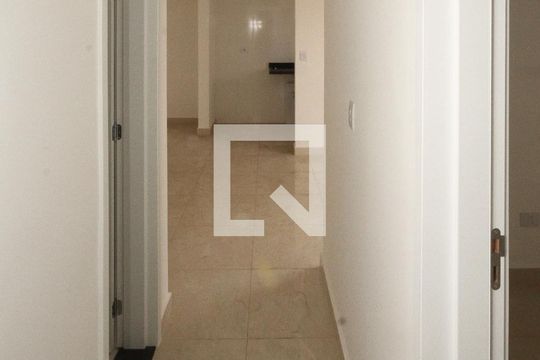 Corredor de apartamento para alugar com 2 quartos, 50m² em Vila Formosa, São Paulo