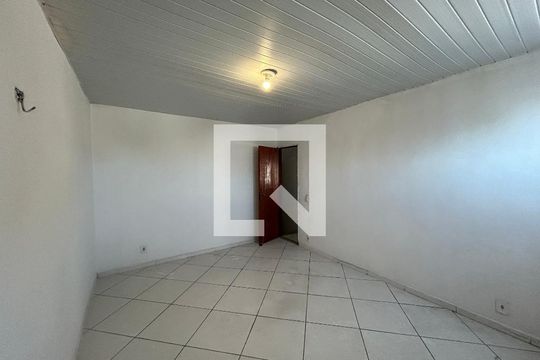 Quarto 1 de casa para alugar com 3 quartos, 305m² em Bento Ribeiro, Rio de Janeiro