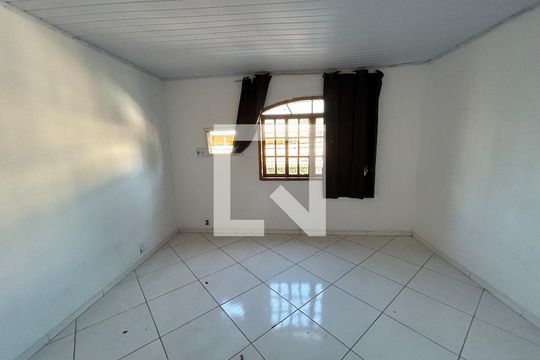 Quarto 2 de casa para alugar com 3 quartos, 305m² em Bento Ribeiro, Rio de Janeiro