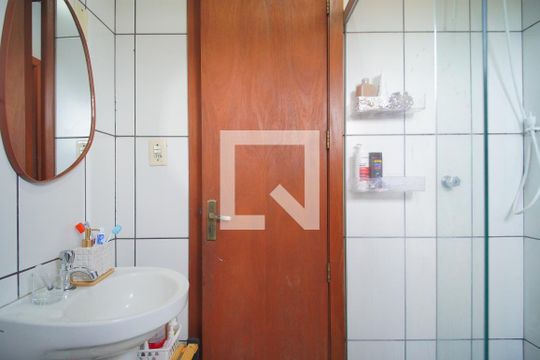 Banheiro de casa à venda com 2 quartos, 80m² em Campestre, São Leopoldo