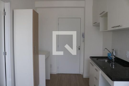 Sala e Cozinha Integrada de apartamento para alugar com 1 quarto, 24m² em Pompeia, São Paulo