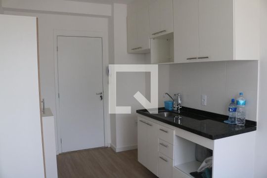 Sala e Cozinha Integrada de apartamento para alugar com 1 quarto, 24m² em Pompeia, São Paulo
