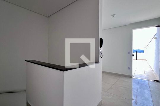 Sala 2 de apartamento para alugar com 3 quartos, 130m² em Monsenhor Messias, Belo Horizonte