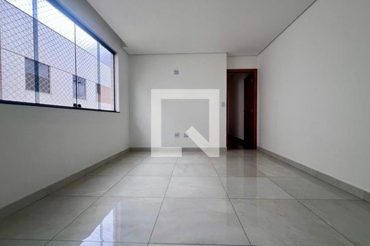 sala  de apartamento para alugar com 3 quartos, 130m² em Monsenhor Messias, Belo Horizonte