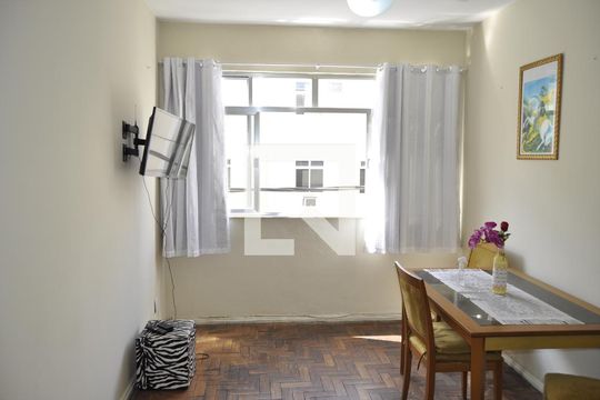 Apartamento para alugar com 3 quartos, 60m² em Todos Os Santos, Rio de Janeiro