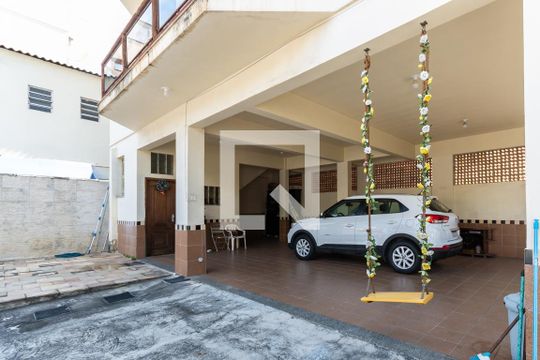 Garagem de casa à venda com 3 quartos, 251m² em Vila Isabel, Rio de Janeiro