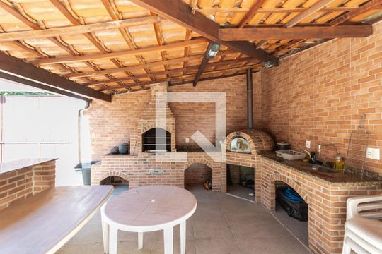 Quintal de casa à venda com 3 quartos, 251m² em Vila Isabel, Rio de Janeiro