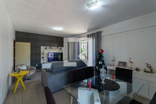 Sala de casa à venda com 3 quartos, 251m² em Vila Isabel, Rio de Janeiro