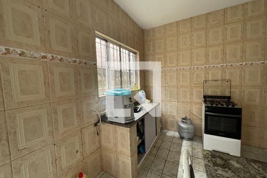 Cozinha de casa para alugar com 3 quartos, 152m² em Jardim Leonor, Cotia