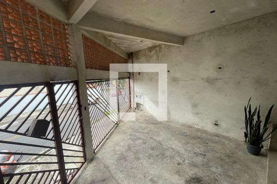 Garagem de casa para alugar com 3 quartos, 152m² em Jardim Leonor, Cotia