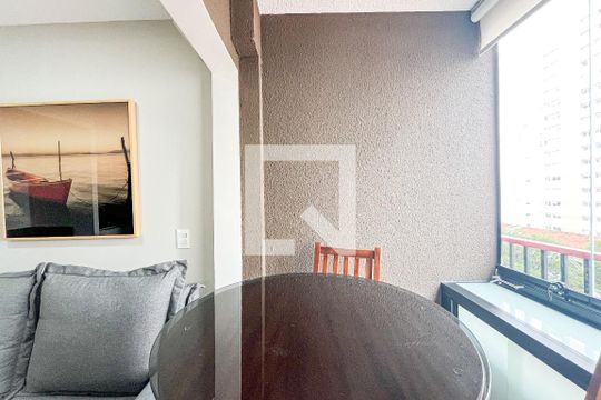 Sala/Cozinha de apartamento à venda com 2 quartos, 35m² em Barra Funda, São Paulo