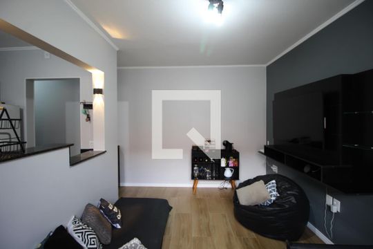Sala de apartamento à venda com 3 quartos, 65m² em Navegantes, Porto Alegre