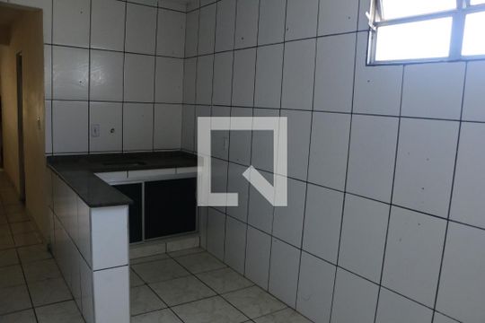Cozinha de casa para alugar com 2 quartos, 60m² em Vila Sacra Família, Nova Iguaçu