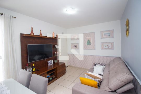 Sala de apartamento para alugar com 2 quartos, 61m² em Califórnia, Belo Horizonte