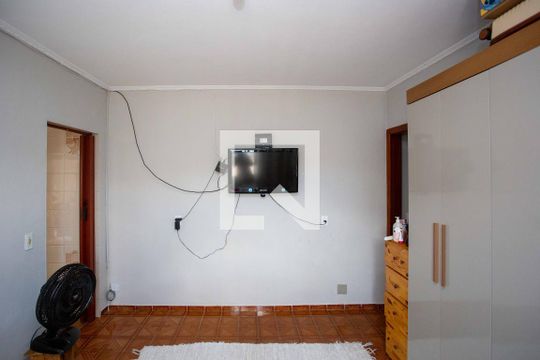 Casa à venda com 4 quartos, 253m² em Campanário, Diadema
