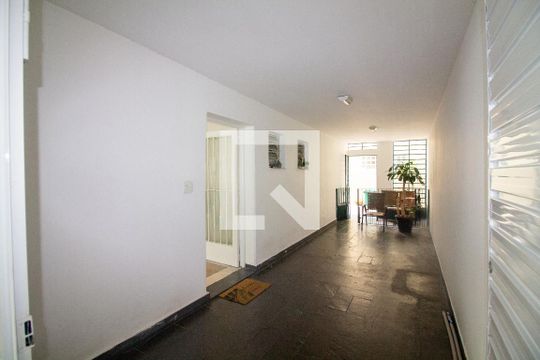 Garagem de casa à venda com 4 quartos, 180m² em Campo Belo, São Paulo