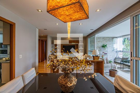 Sala de jantar de apartamento à venda com 3 quartos, 146m² em Itaim Bibi, São Paulo