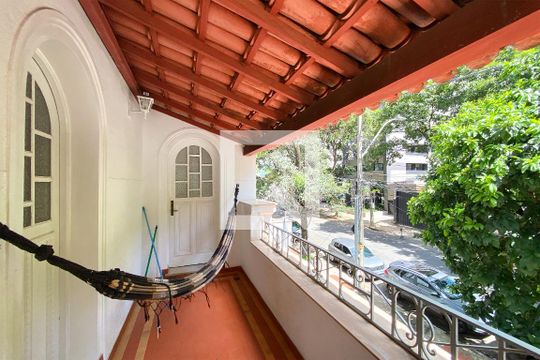 Varanda dos quartos de casa à venda com 6 quartos, 600m² em Lourdes, Belo Horizonte