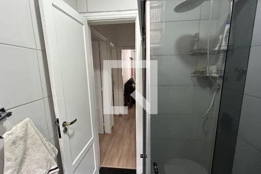 Banheiro de casa à venda com 2 quartos, 50m² em Engenho de Dentro, Rio de Janeiro