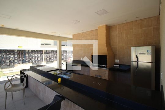 Área comum - Churrasqueira de apartamento à venda com 2 quartos, 44m² em Humaitá, Porto Alegre