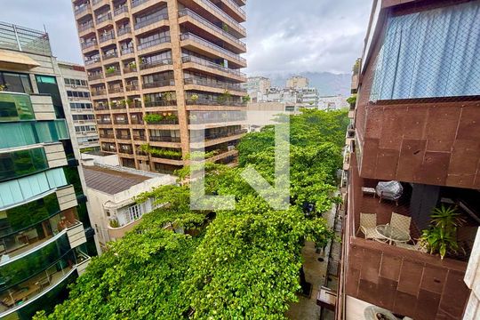 Varanda da sala - vista 2 de apartamento à venda com 5 quartos, 500m² em Leblon, Rio de Janeiro