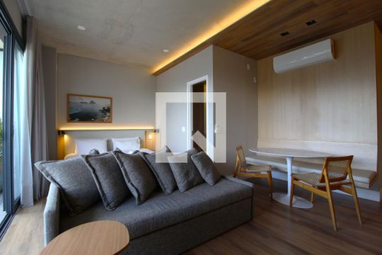 Sala de kitnet/studio à venda com 1 quarto, 45m² em Vila Olímpia, São Paulo
