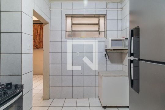 Cozinha de apartamento para alugar com 3 quartos, 88m² em Menino Deus, Porto Alegre