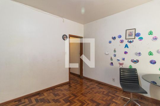 Sala de apartamento para alugar com 3 quartos, 88m² em Menino Deus, Porto Alegre