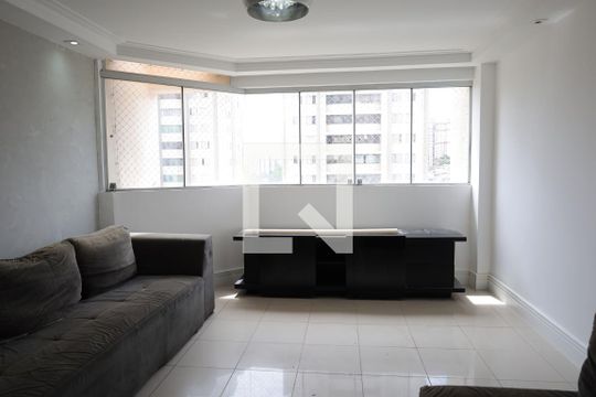 Apartamento para alugar com 3 quartos, 70m² em Vila Sofia, São Paulo