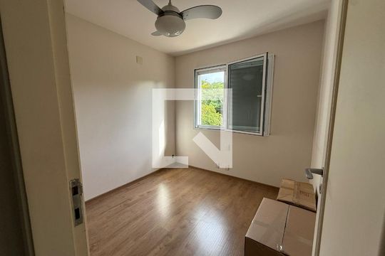 Quarto de casa de condomínio para alugar com 3 quartos, 198m² em Residencial Barão do Café, Campinas