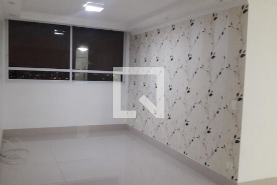 Apartamento à venda com 3 quartos, 90m² em Vila Diva, São Paulo