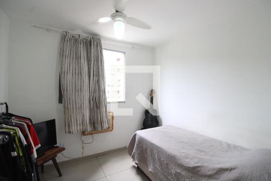 Quarto  de apartamento para alugar com 2 quartos, 69m² em Taquara, Rio de Janeiro