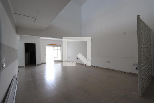 Sala 1 de casa à venda com 3 quartos, 480m² em Vila Alpina, São Paulo