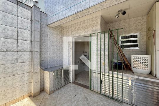 Edícula  de casa para alugar com 2 quartos, 120m² em Brooklin, São Paulo
