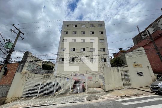 Fachada + Placa de apartamento à venda com 3 quartos, 56m² em Vila Taquari, São Paulo