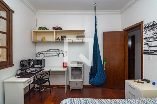 Quarto 2 de casa à venda com 4 quartos, 350m² em Nova Gameleira, Belo Horizonte