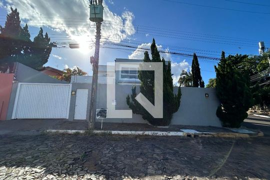 Casa à venda com 3 quartos, 212m² em Ideal, Novo Hamburgo