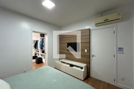 Casa à venda com 3 quartos, 212m² em Ideal, Novo Hamburgo